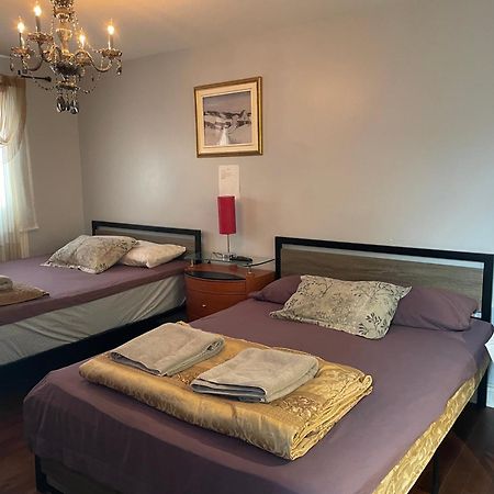 Self Service Small Breakfast, 2 Double Beds Private Room Монреаль Экстерьер фото